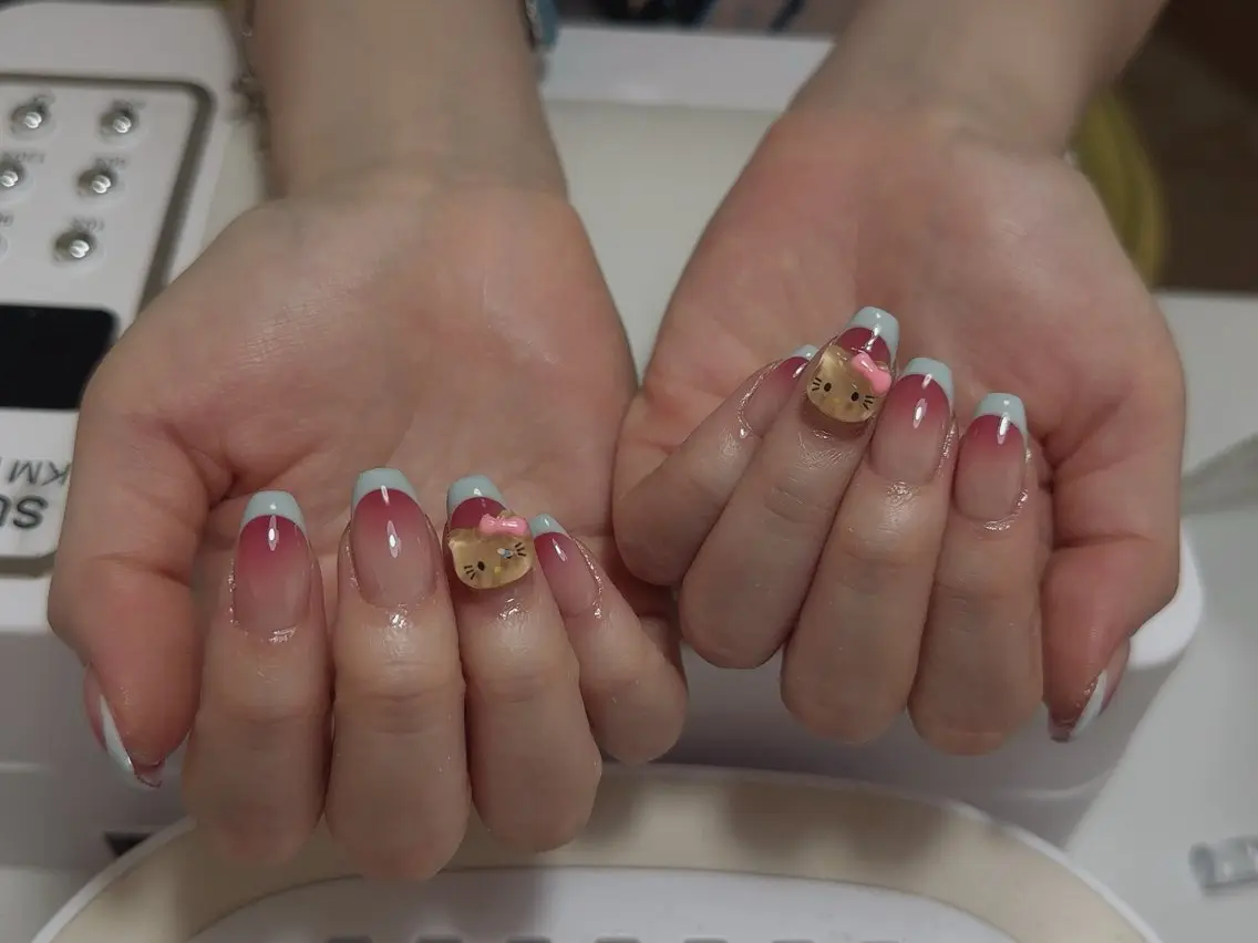 ネイル ハンドネイル NAIL CIRCLESのネイルデザイン