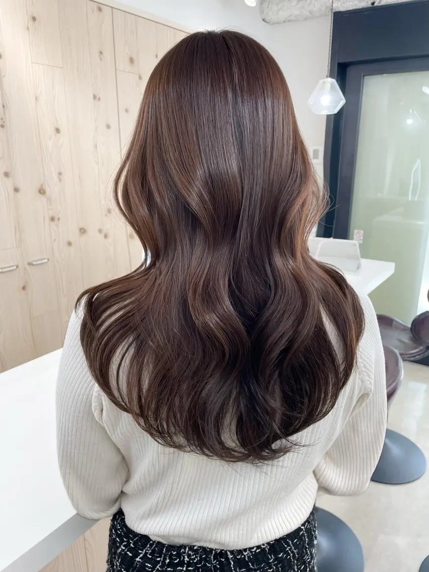 ロング カラー カット ヘアカラー トリートメント ヘアセット 新宿/韓国ヘア/ 髪質改善ストレートのヘアスタイル