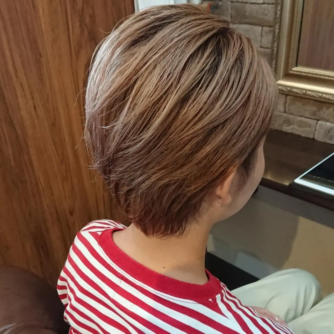 ショート カラー ヘアカラー トリートメント 美髪 カラーリストのヘアスタイル