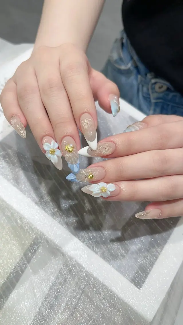 ネイル ハンドネイル SHE Nailのネイルデザイン