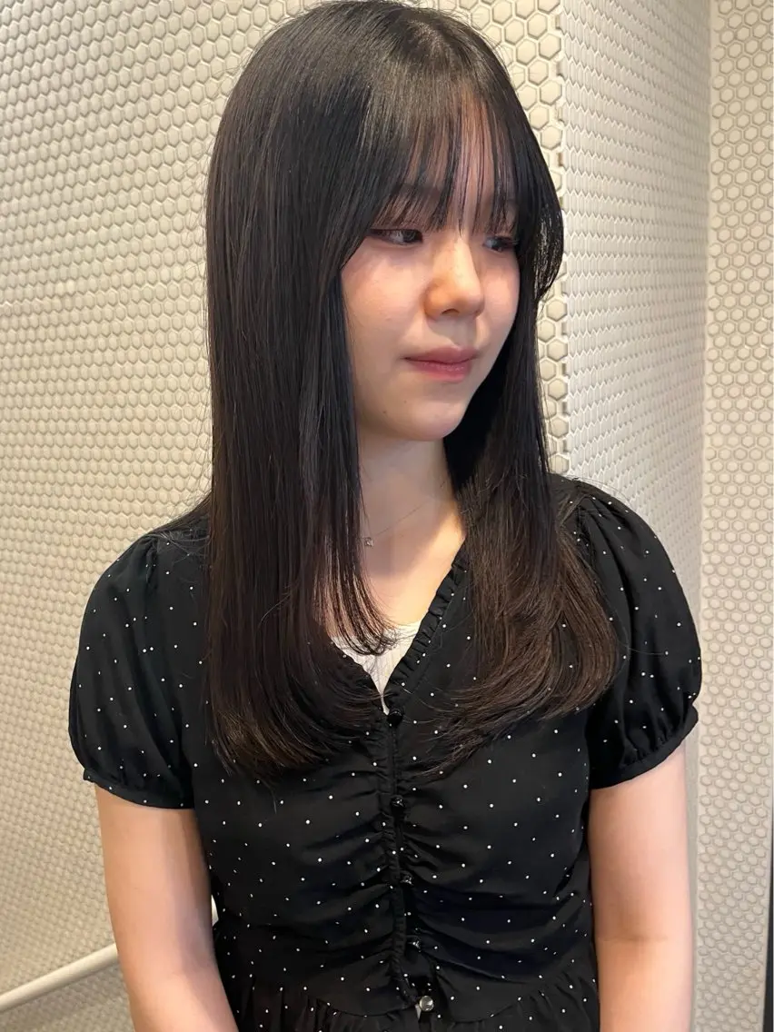 セミロング 髪質改善 レイヤーカット トリートメント 酸性ストレート カット ヘアカラー トリートメント 髪質改善/レイヤー/ ボブ/磯野史歩のヘアスタイル
