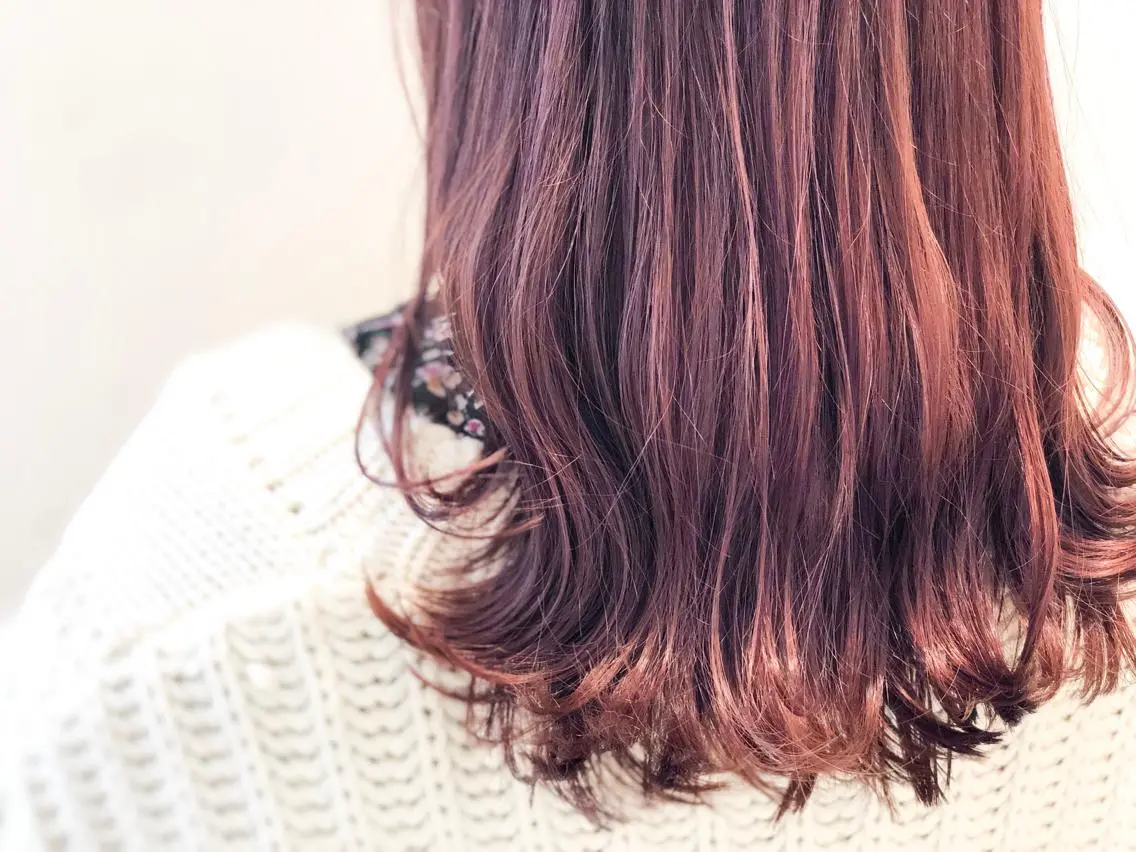 ミディアム カラー ヘアアレンジ カシス ピンクカラー ヘアカラー いしだ みさきのヘアスタイル