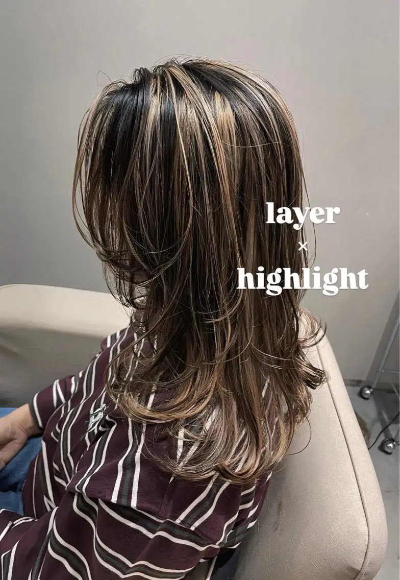 ロング カラー デザインカラー ハイライトカラー ハイライト レイヤーカット ヘアカラー トリートメント 博多/Blue 💎松藤 莉奈のヘアスタイル