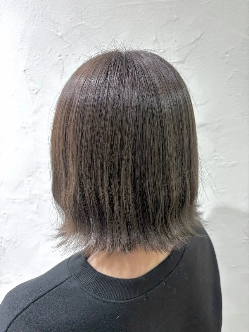 ミディアム カラー ブルーカラー ブルーグレー ブルーグレージュ 透明感カラー ダブルカラー カット ヘアカラー トリートメント 美容室stadium 横田ジュンコのヘアスタイル