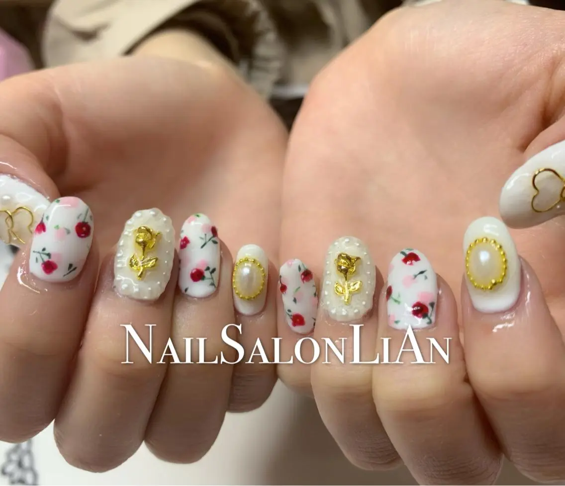 ネイル アートネイル 持ち込み シンプルネイル ストーンネイル NailSalon LiAnのネイルデザイン