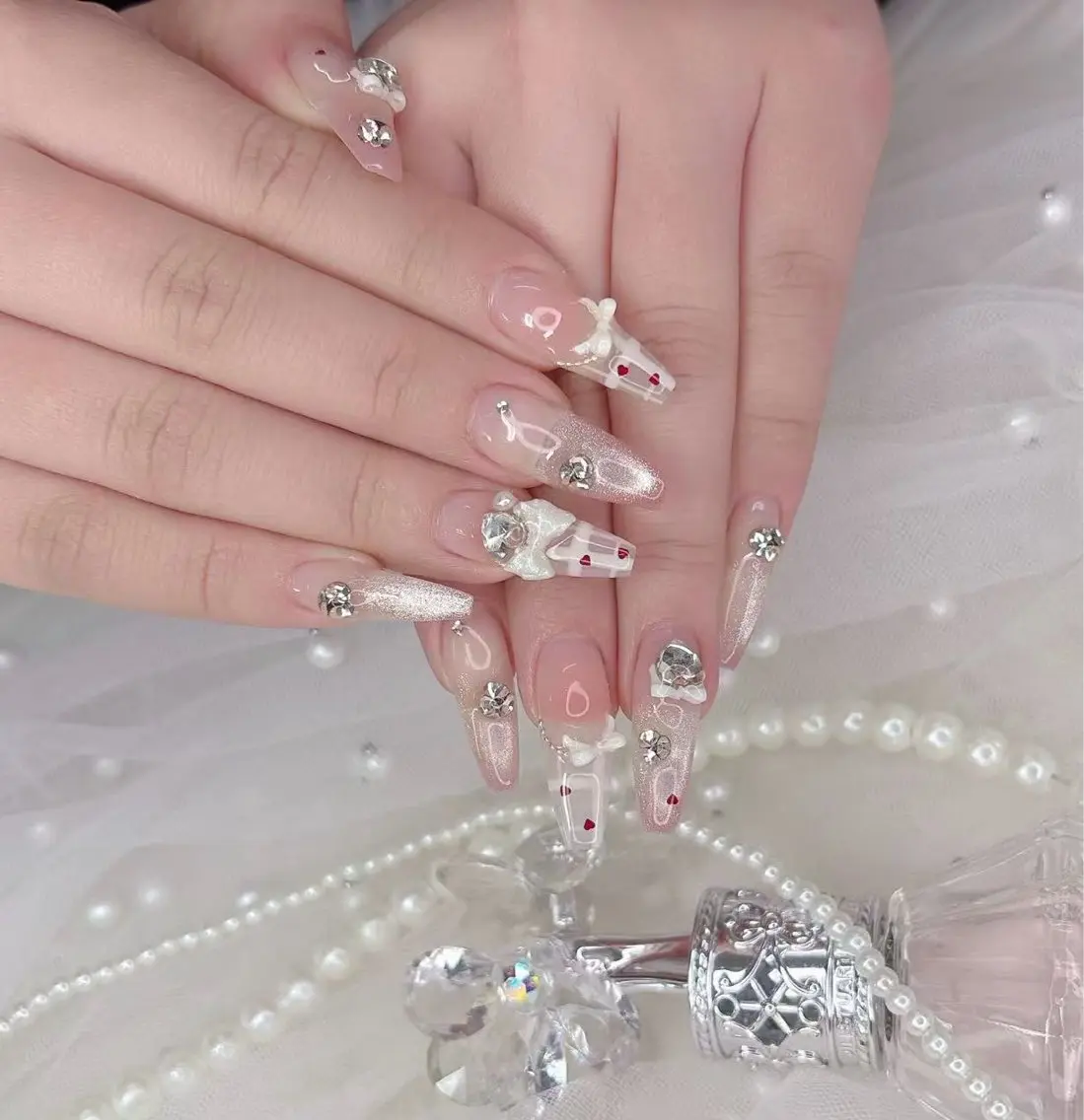 ネイル ハンドネイル フットネイル R salonのネイルデザイン