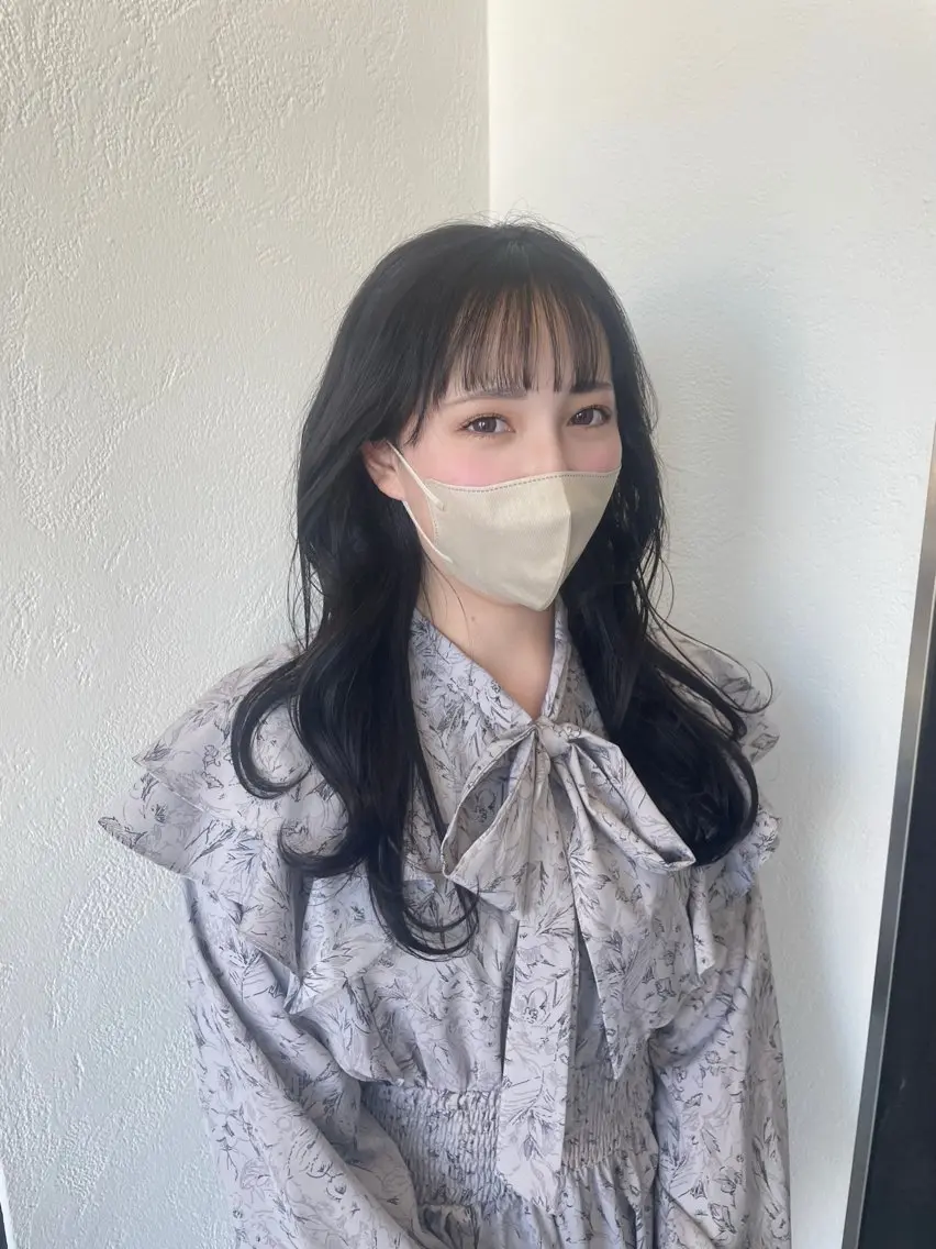 ロング カラー 佐藤 陽菜のヘアスタイル