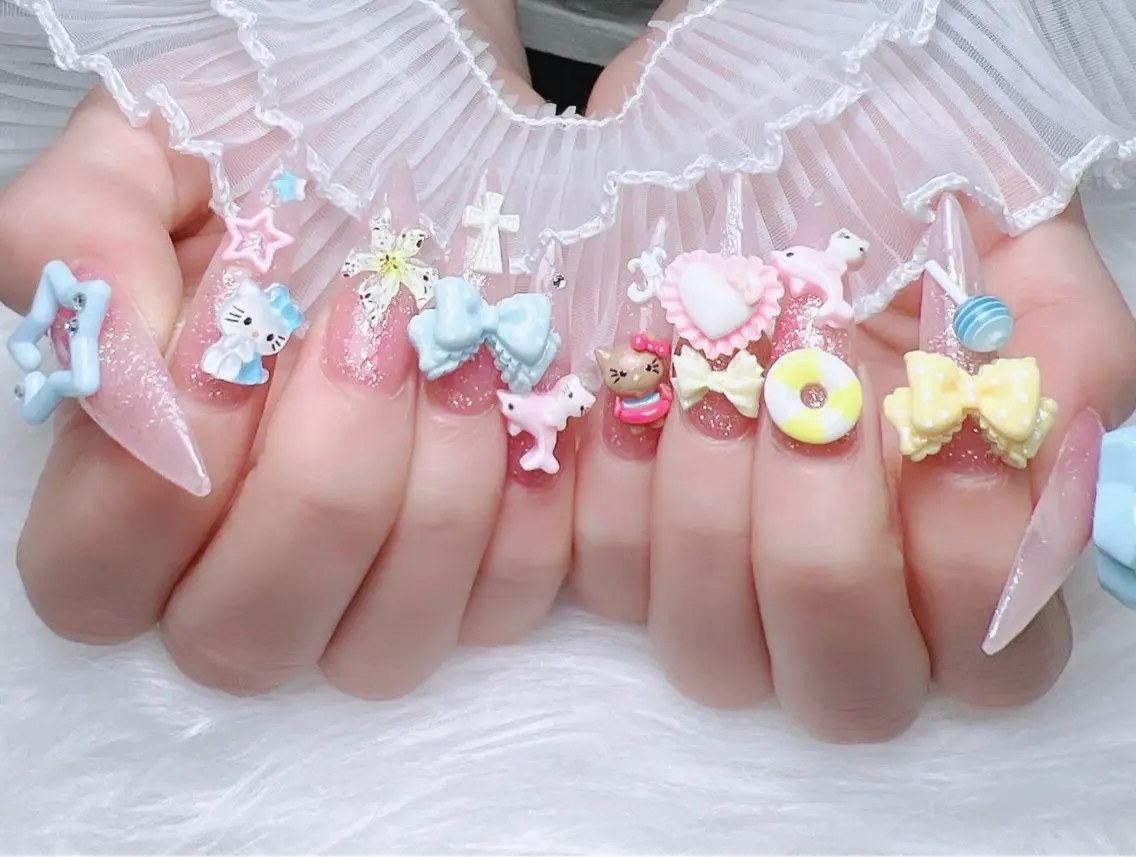 ネイル オーロラネイル ボルドー ブラウン 氷ネイル・うるうるネイル キラキラネイル ハンドネイル Sora  Nail 長さ出し専門店のネイルデザイン