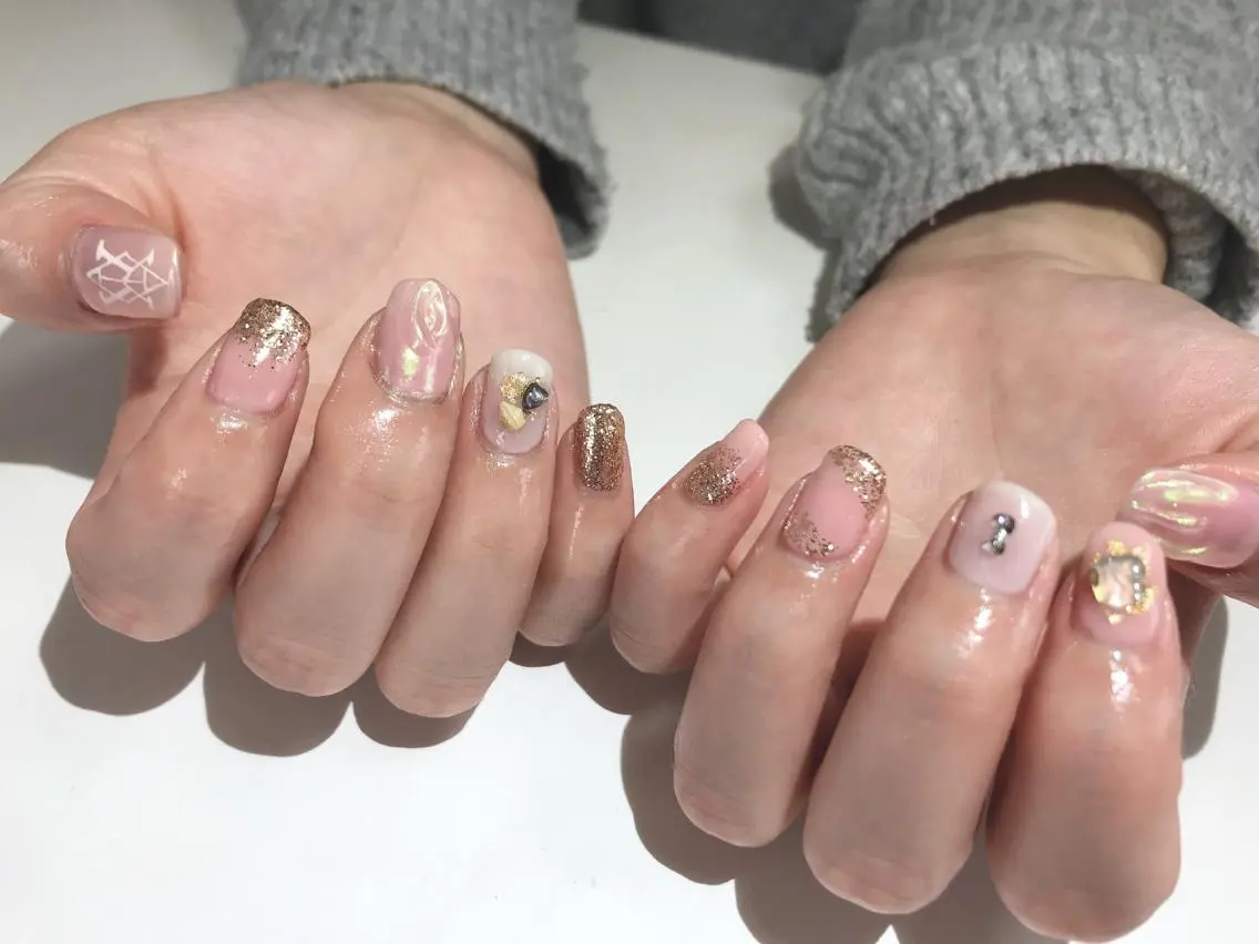 ネイル ピンク ピンクベージュ 春ネイル Flam Nailのネイルデザイン