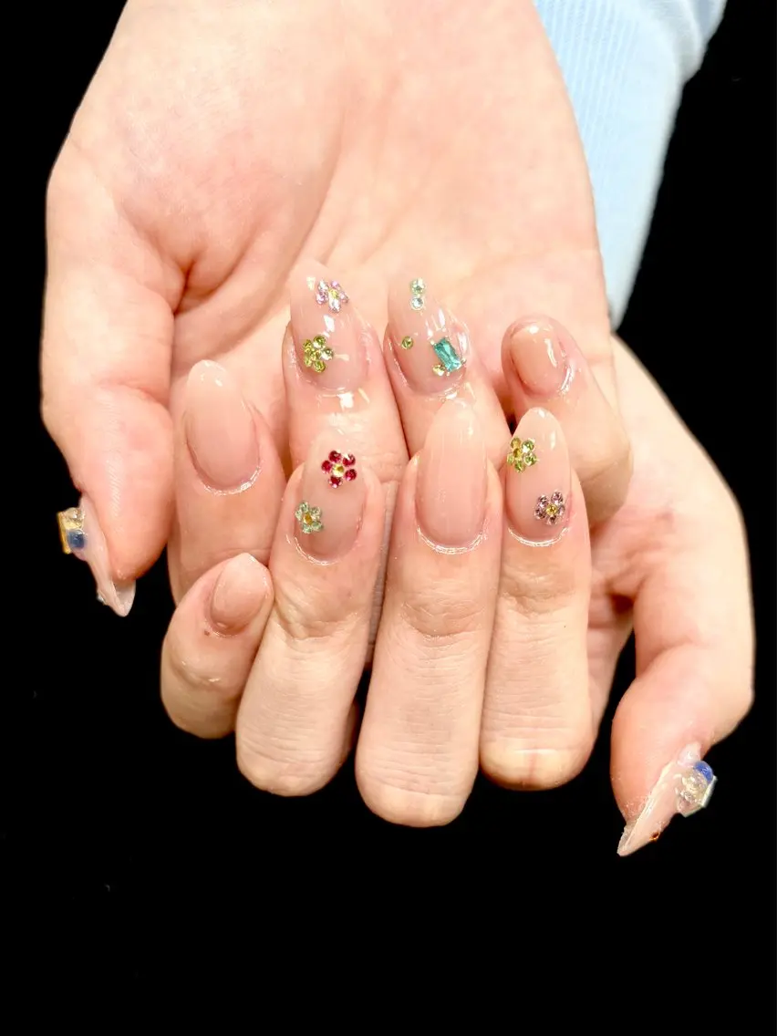 ネイル ハンドネイル ongles chicのネイルデザイン