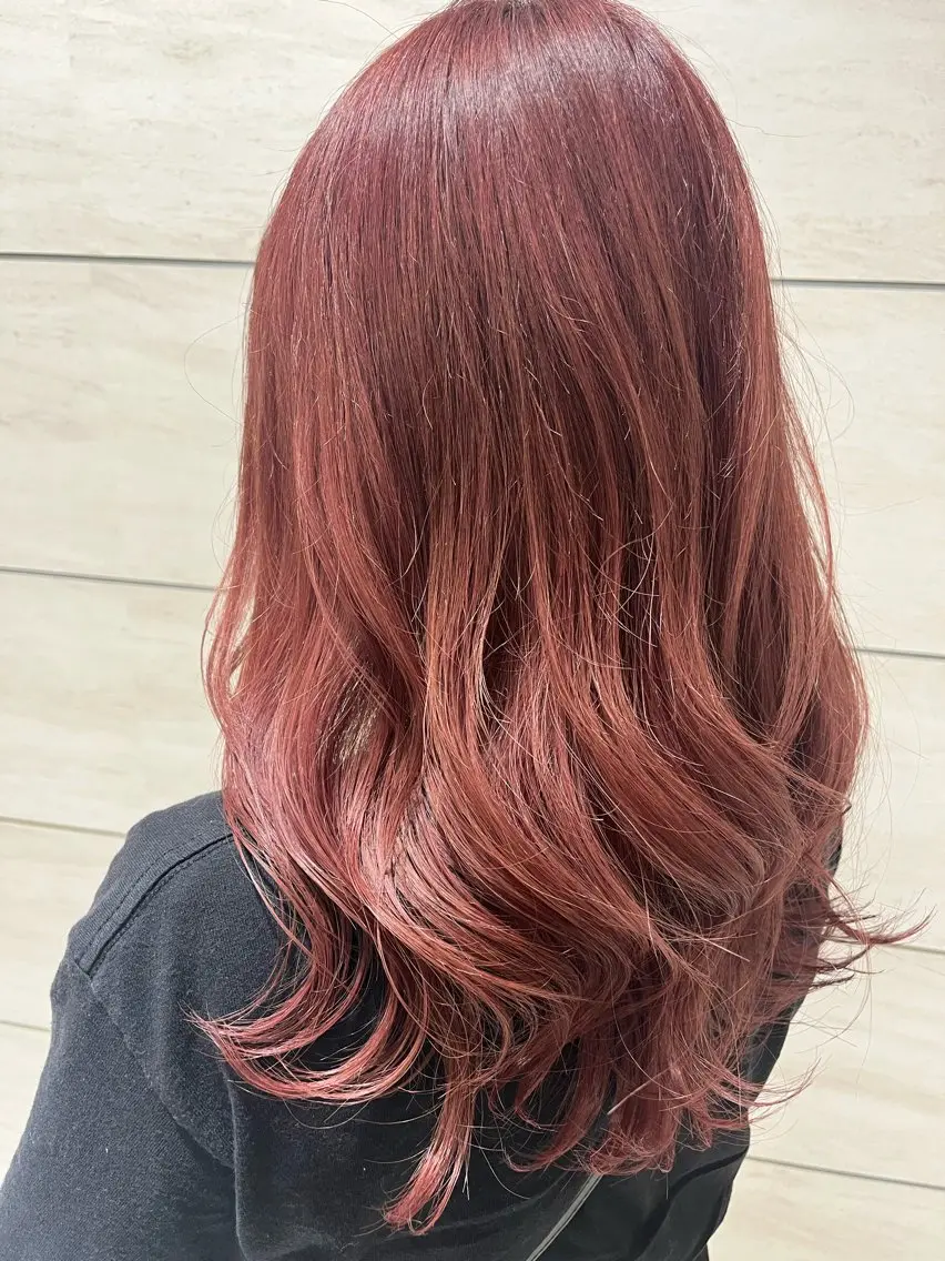 カラー ブリーチ 仲宗根 美鈴のヘアスタイル