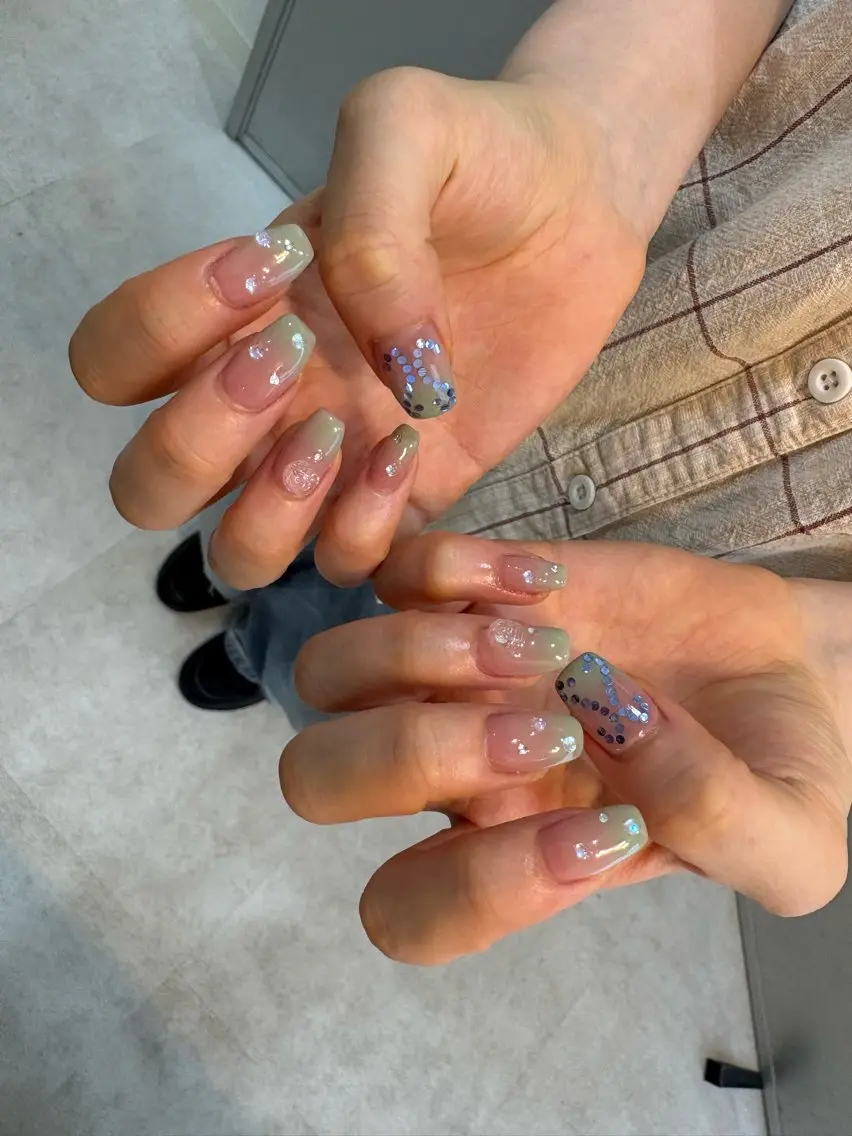 ネイル ハンドネイル Mai :矢場町 ニュアンス🌿アートのネイルデザイン