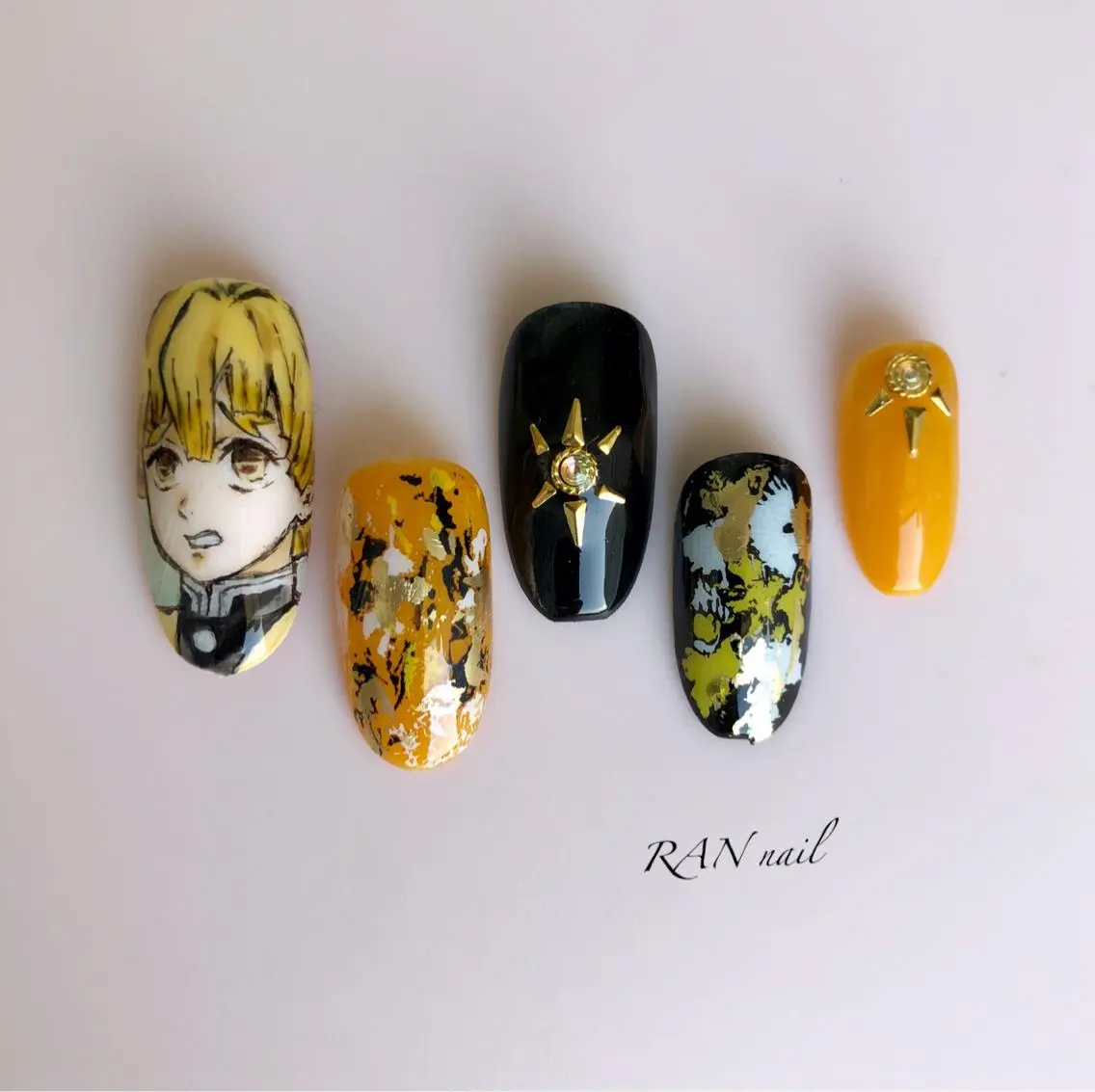 ネイル フットネイル ゴールド 黄色 その他(ネイル) RAN nailのネイルデザイン