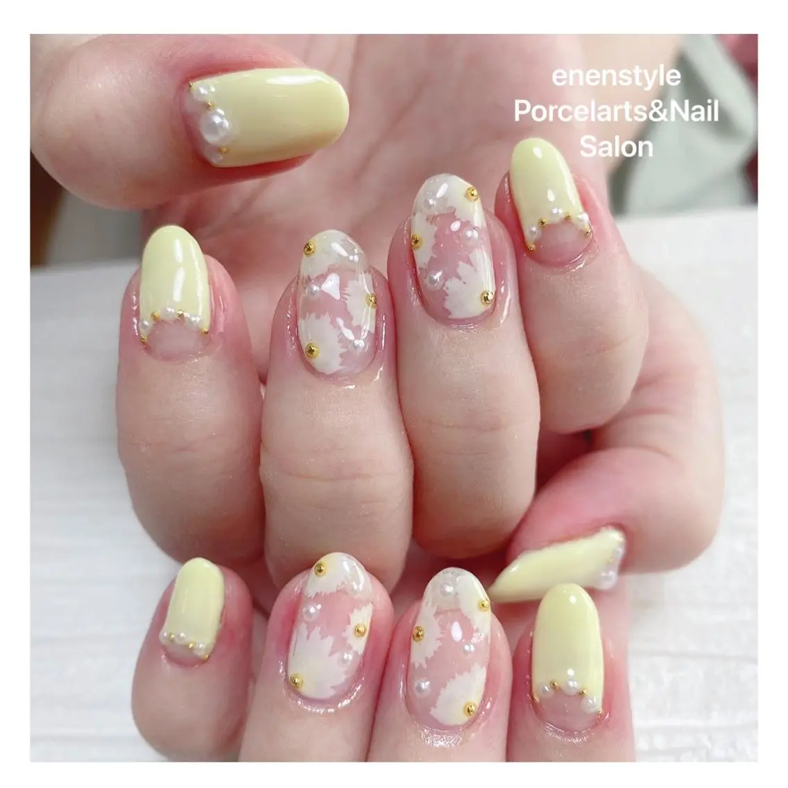 ミディアム ネイル ハンドネイル 🐾enen style 🐾のネイルデザイン