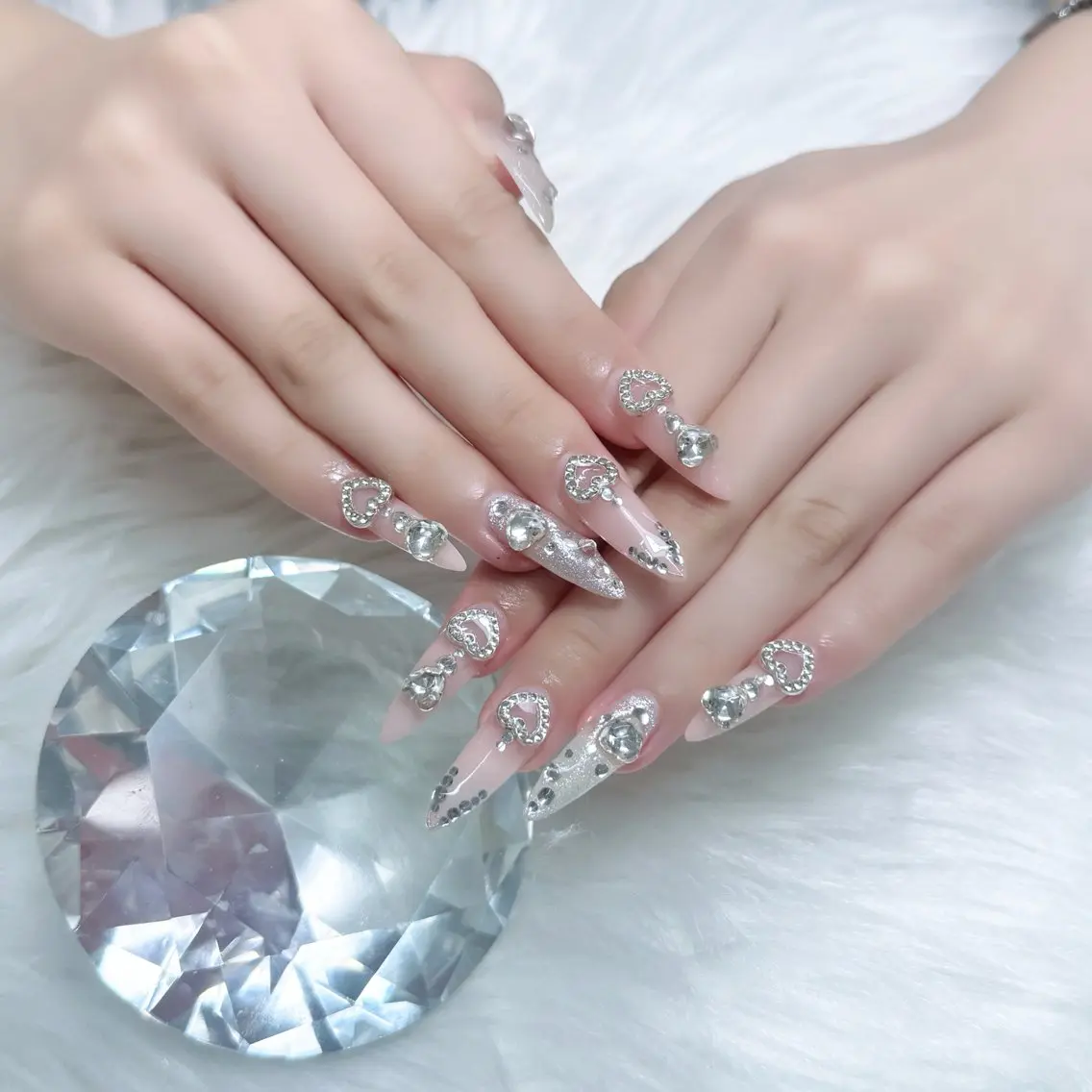 ネイル ハンドネイル ハンドケア Kitty Nail Novaのネイルデザイン