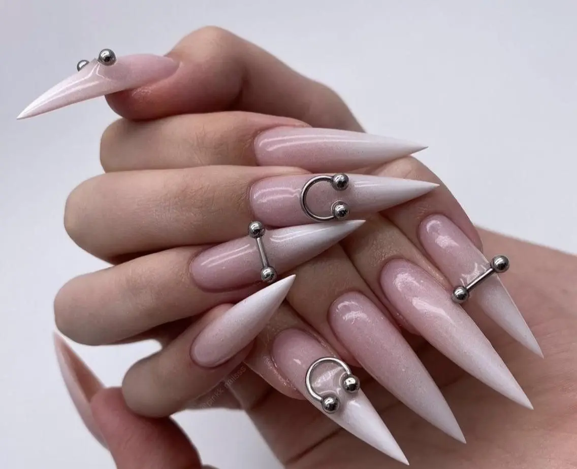 ネイル ボルドー チークネイル 長さ出し フレンチネイル ジェルネイル ハンドネイル RiRi Belle Nail池袋のネイルデザイン