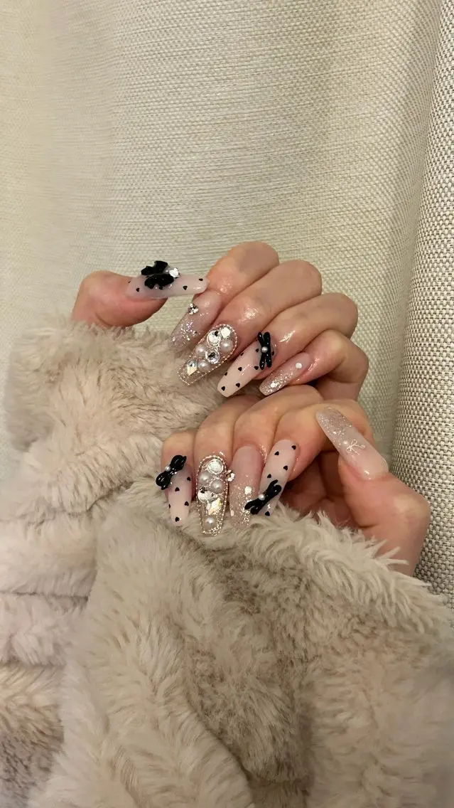 オフ込み❤︎持ち込み◎ストーン、パーツ自由✨の写真