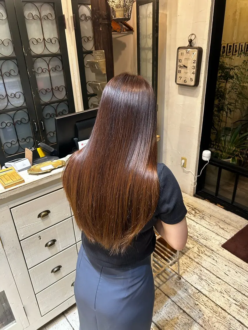ロング トリートメント 坂井 俊のヘアスタイル