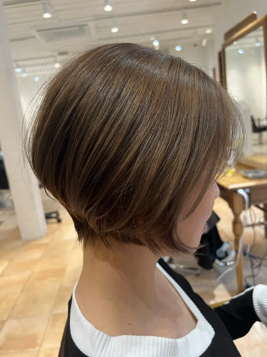 ショート カラー ブリーチ ケアブリーチ ダブルカラー グレージュ ミルクティーグレージュ ヘアカラー 🌈透明感カラー🌈 🌟吉田祐介🌟のヘアスタイル