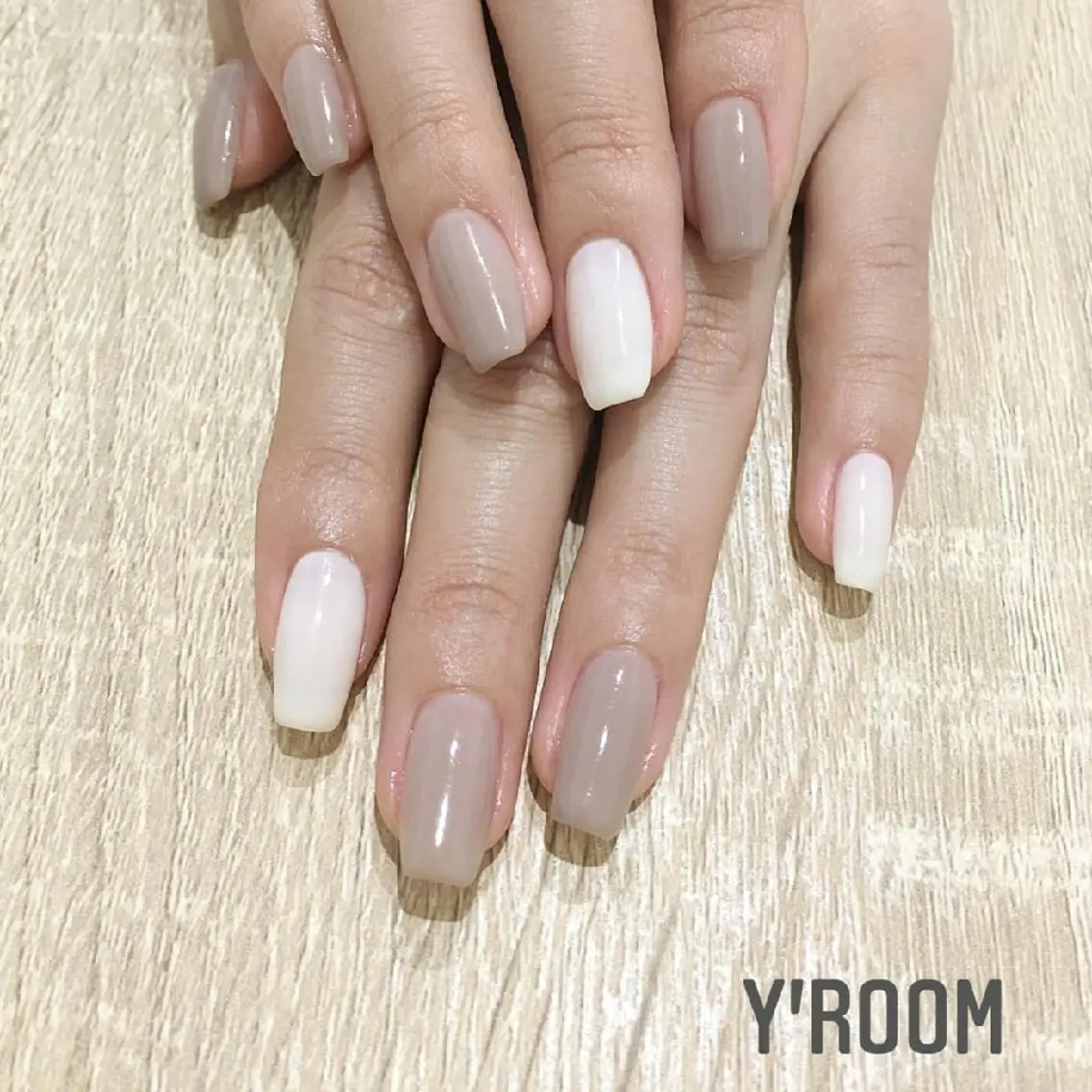 ネイル フラッシュネイル ジェルネイル マグネットネイル ニュアンスネイル ワンカラーネイル ハンドネイル YUKA （ネイリスト）のネイルデザイン