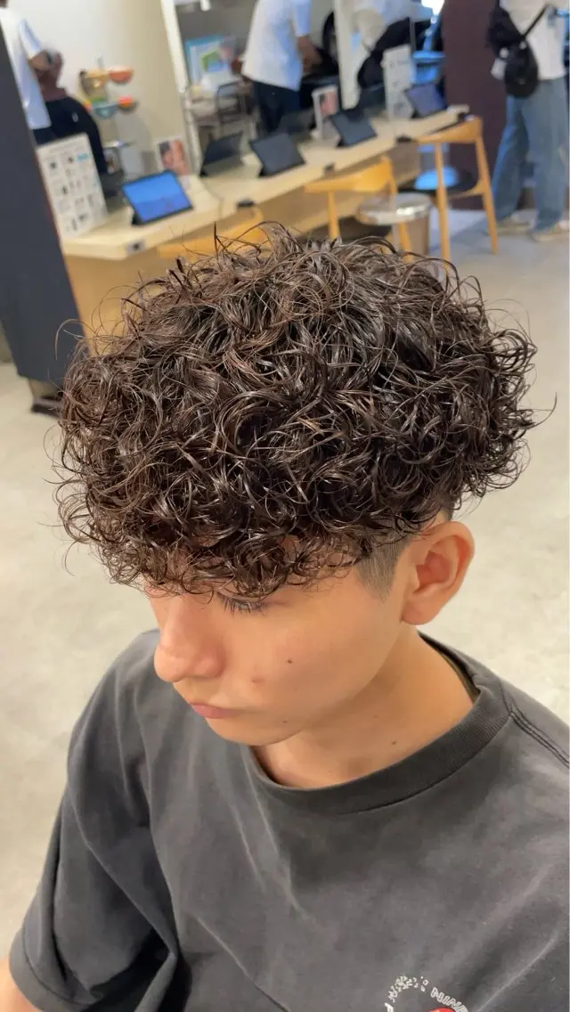 パーマ メンズ メンズパーマ プードルパーマ プードルパーマ カット パーマ fifth 武正 琉生のヘアスタイル