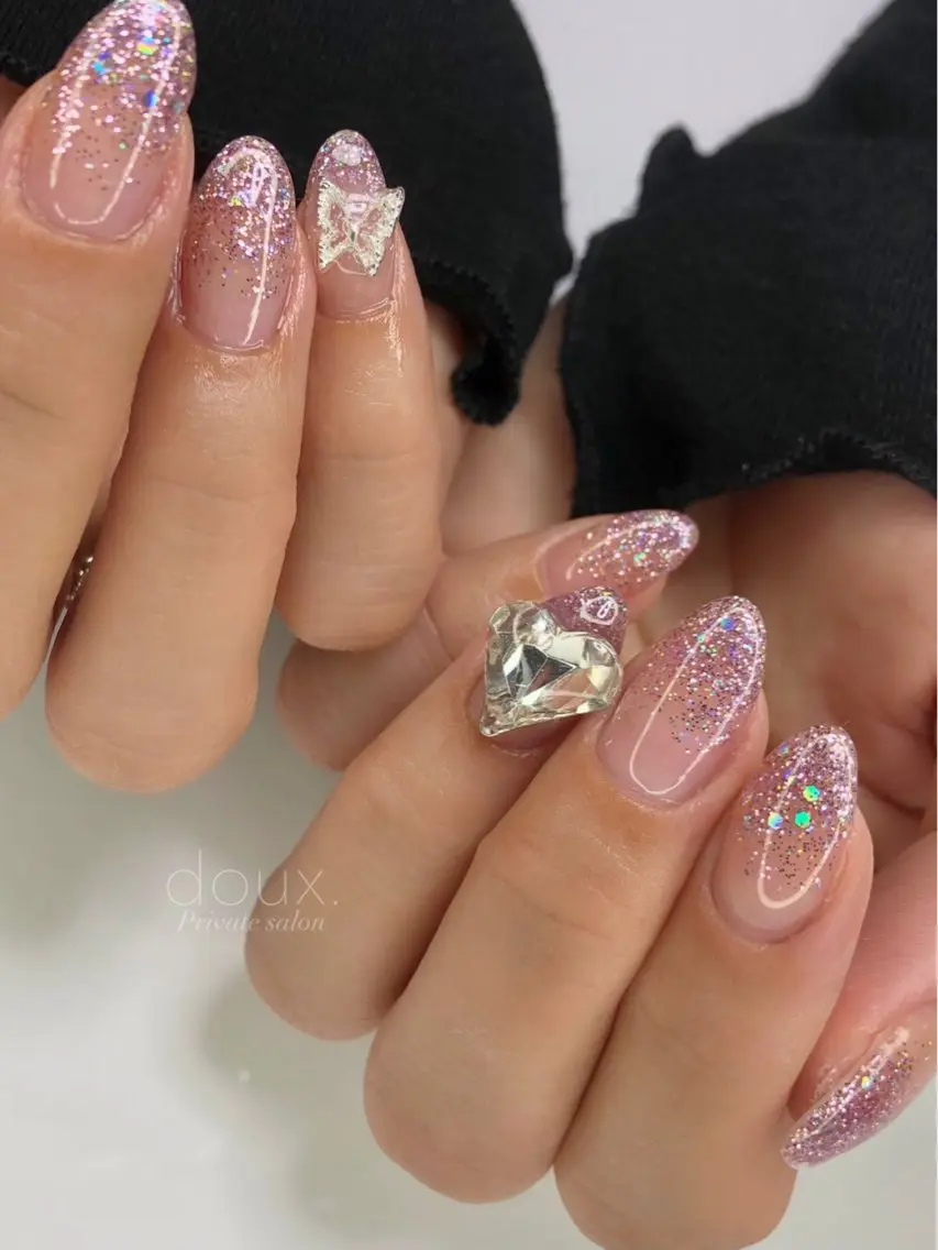 ネイル グラデーション 氷ネイル・うるうるネイル 韓国ネイル ラメ(グリッター) マグネットネイル doux. nailのネイルデザイン