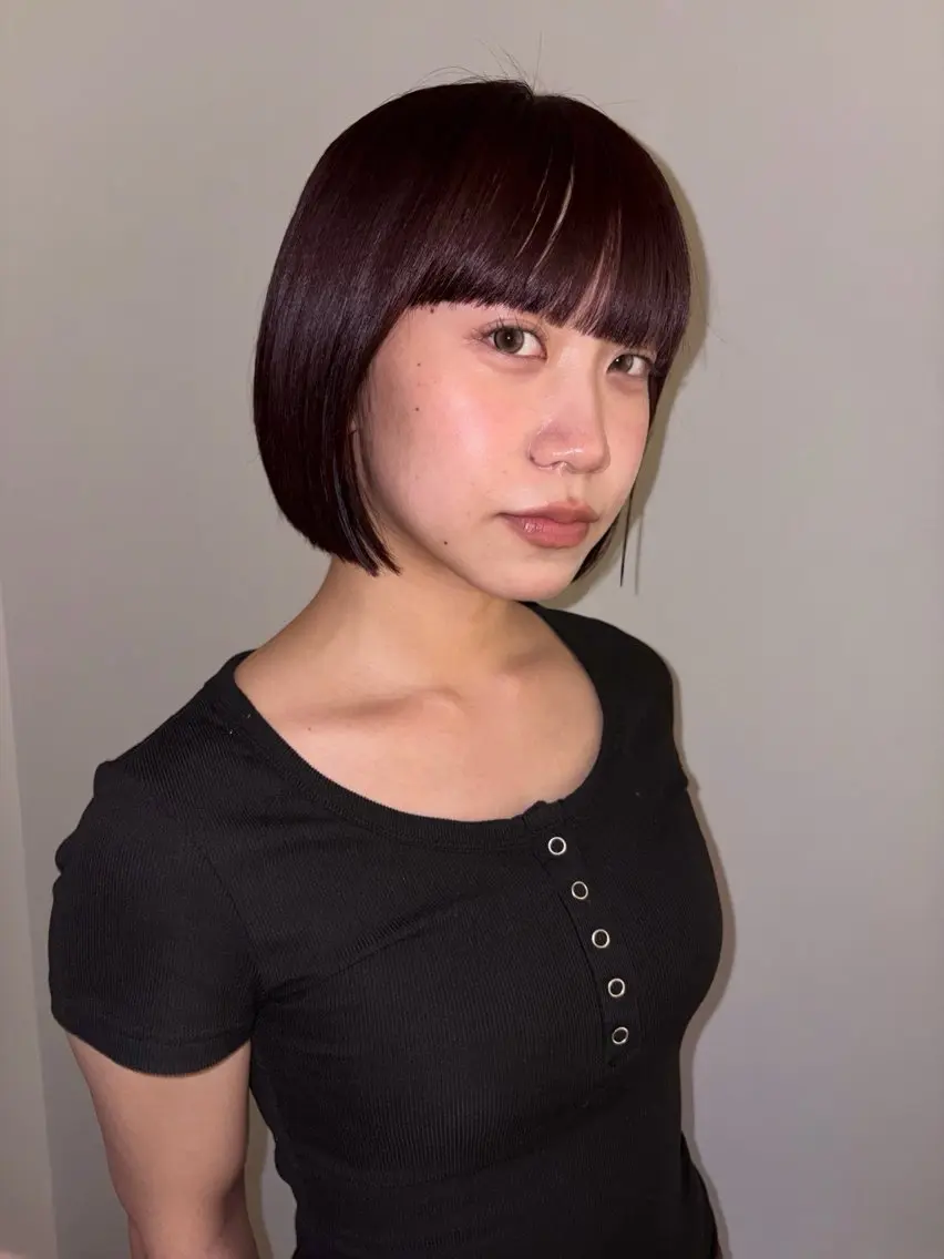 カラー 黒髪 レッドカラー 福田 梨七のヘアスタイル