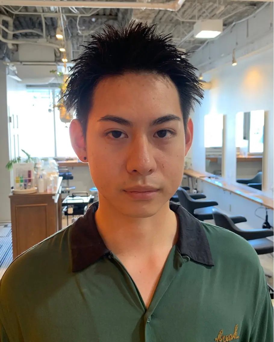 ショート メンズ グランジヘア 無造作ヘアHYUGAのヘアスタイル