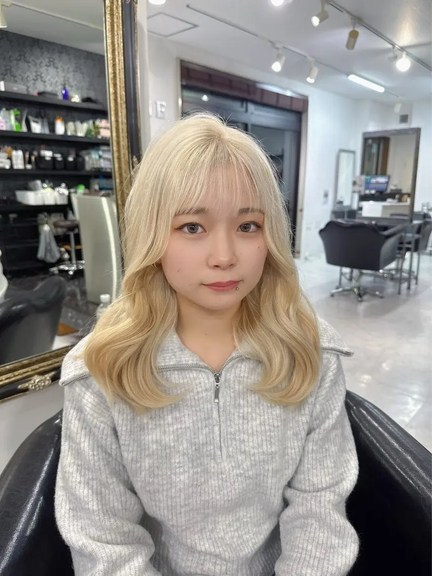 カット＋ブリーチカラー【ダブルカラー】＋2stepケアトリートメントの写真