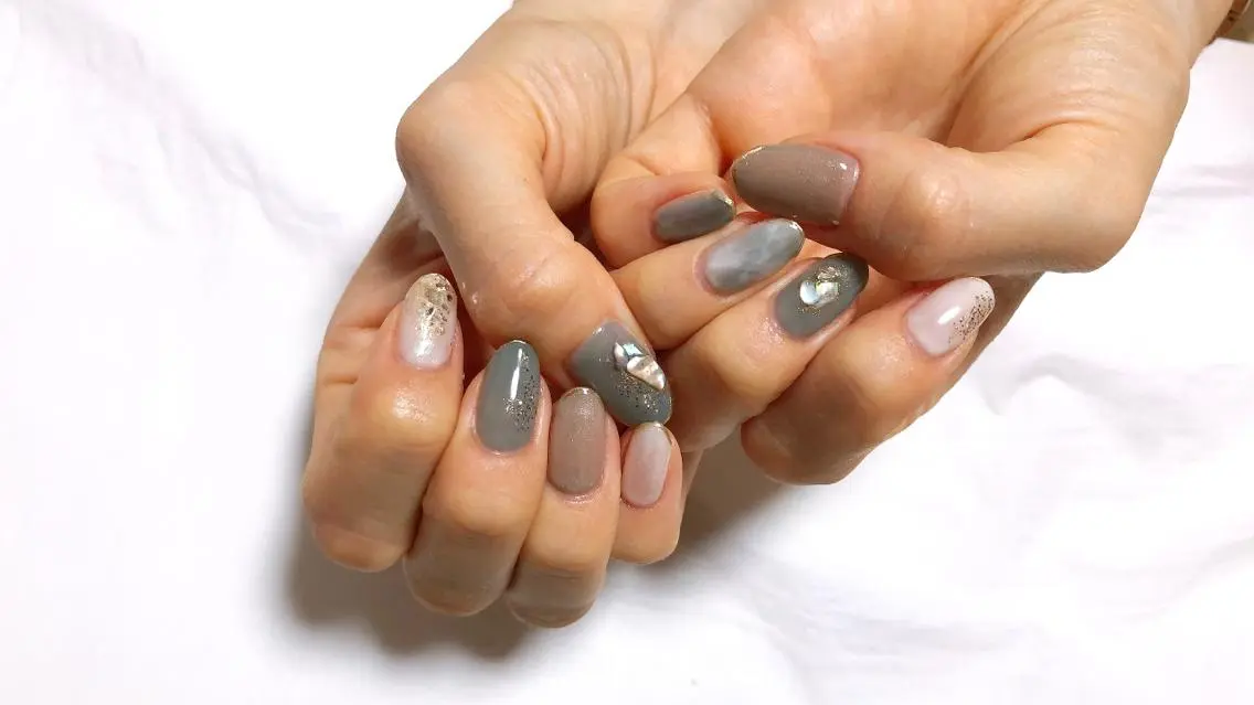 ネイル 水色 ニュアンスネイル felice nailのネイルデザイン