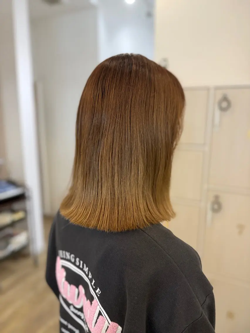 ミディアム 切りっぱなしボブ ボブ 外ハネヘア 高村 りなのヘアスタイル