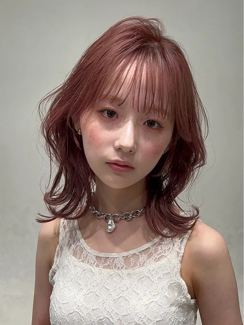 ミディアム カット ヘアカラー トリートメント 福岡縮毛矯正✨️ ストレート 向井和輝のヘアスタイル