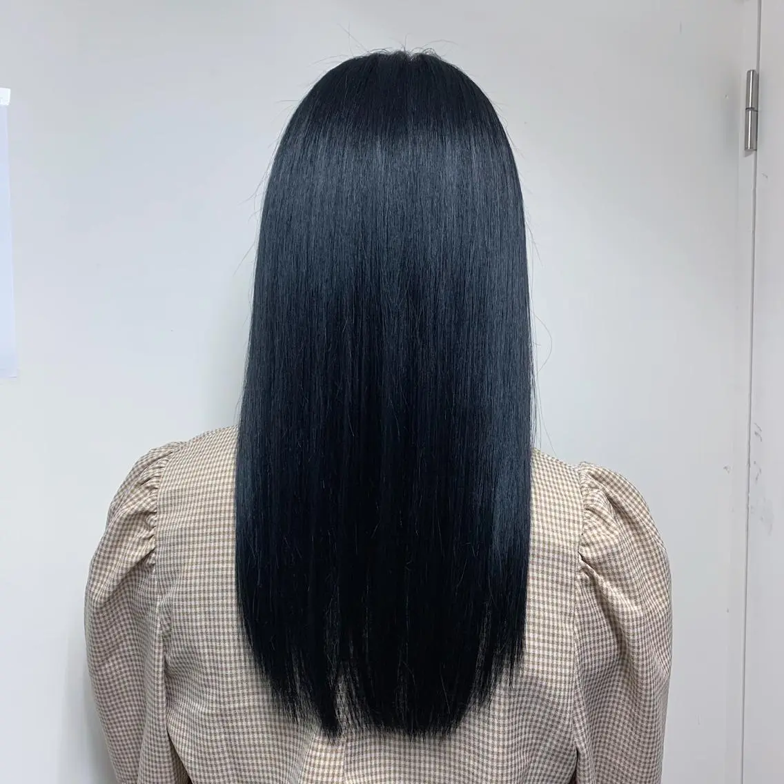 セミロング カラー ブリーチ 縮毛矯正 むらたねね🌻 艶髪🫧韓国ヘアのヘアスタイル