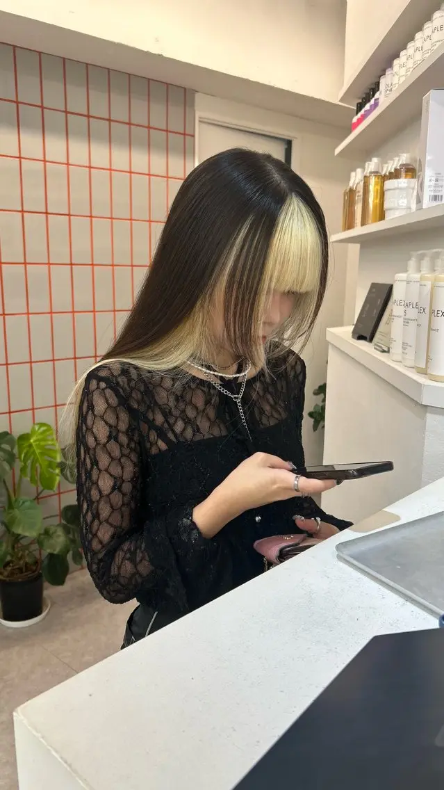 ロング カラー アッシュ ベージュカラー ブリーチ ブロンド ブロンドベージュ 💍モテる艶髪 透明感カラー💖のヘアスタイル