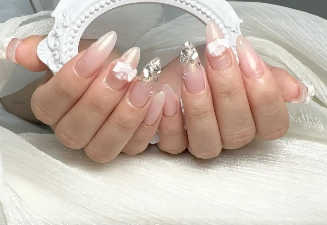 ネイル ハンドネイル Yuka 長さ出し&デザインのネイルデザイン
