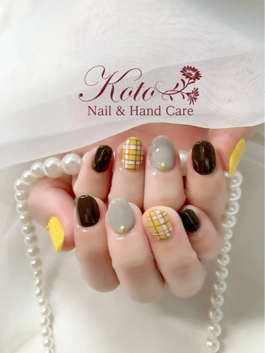 ネイル 長さ出し ジェルネイル 持ち込み ニュアンスネイル 赤色 ハンドネイル Nail Salon KOTOのネイルデザイン