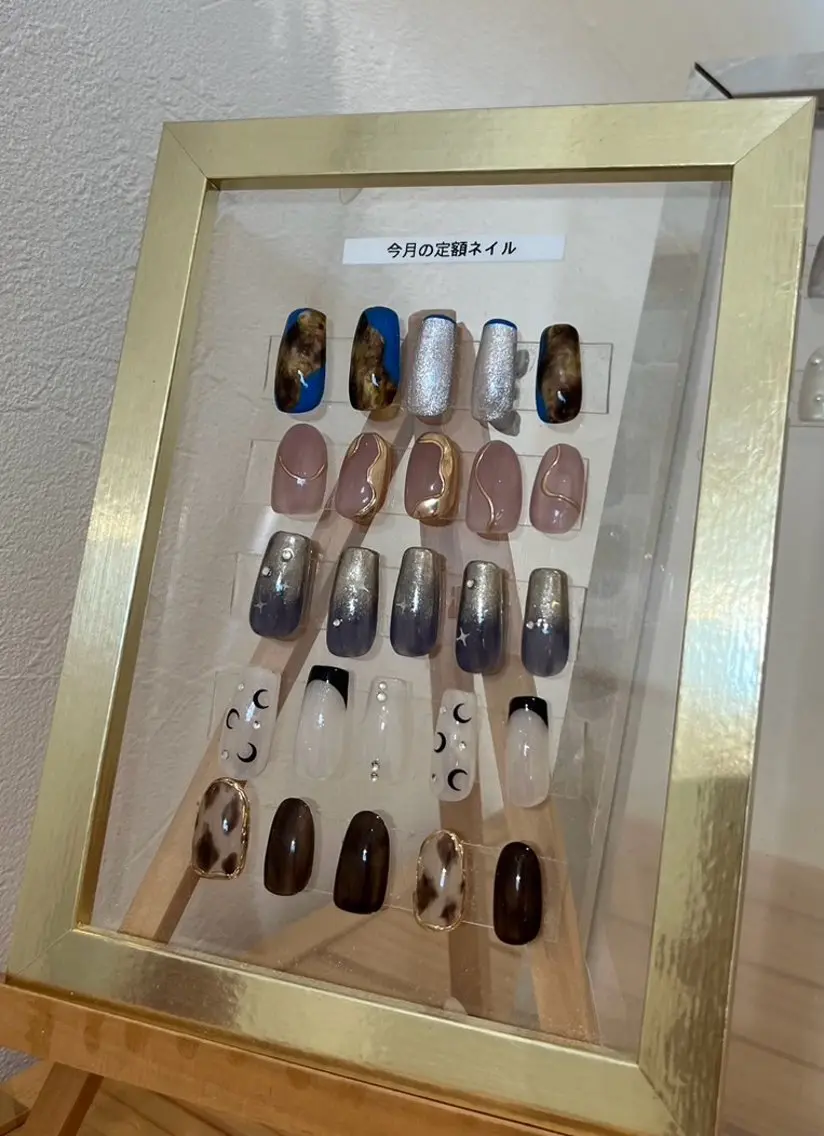 ネイル Color . Iwanoのネイルデザイン