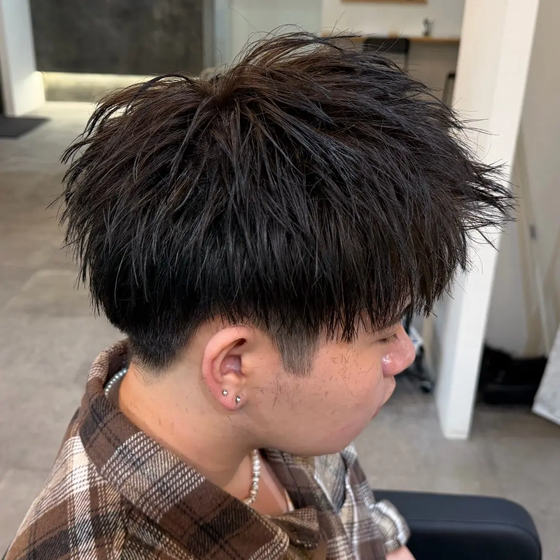 ショート メンズ アップバング カット 内山 翔太のヘアスタイル