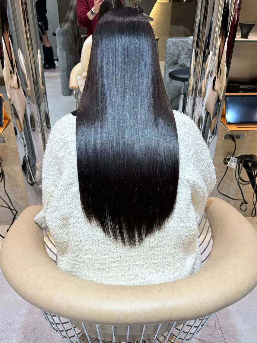 ロング 縮毛矯正 中島一斗 レイヤーカットのヘアスタイル