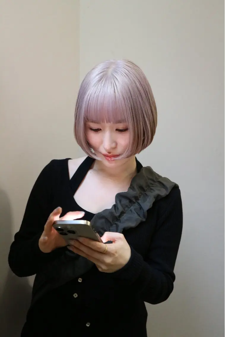 ショート カラー ハイトーンカラー ボブ AKO .のヘアスタイル