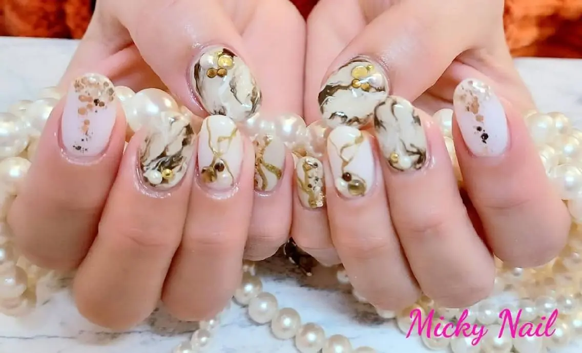 ミディアム ネイル ブラウン ニュアンスネイル Micky nail chikushinoのその他イメージ