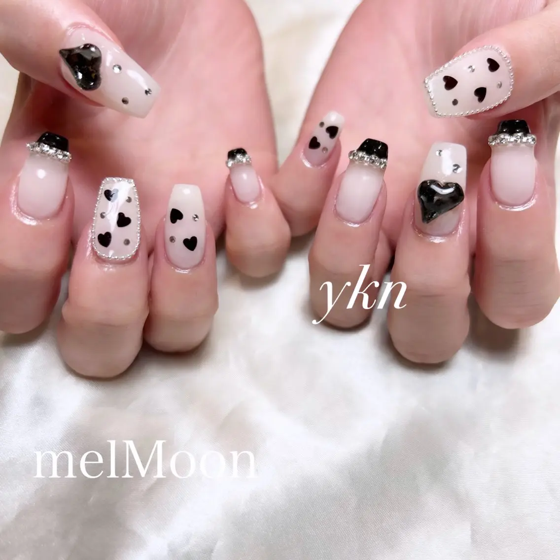 ネイル ハンドネイル melMoon .のネイルデザイン