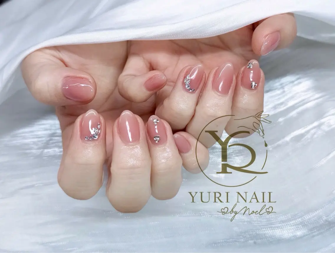 ネイル ハンドネイル フットネイル ハンドケア YURI Nail NARITAのネイルデザイン