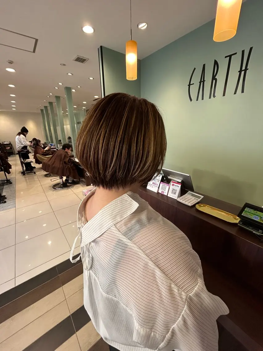 ショート カラー ショートボブ ボブ ショートヘア 木曽柊介/白髪ぼかし /メンズパーマ/川口のヘアスタイル