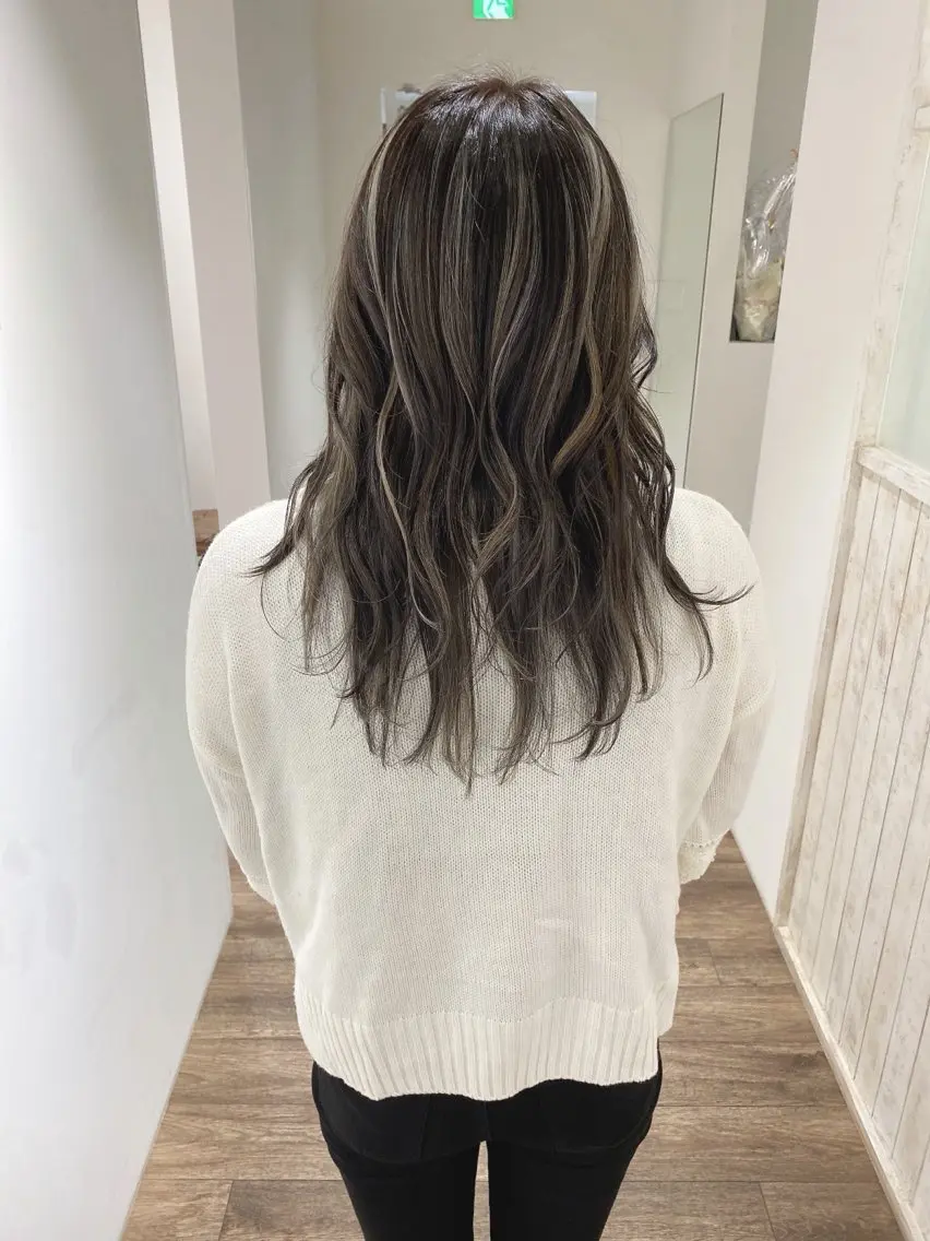 セミロング カラー ヘアカラー トリートメント ハイライト⭐️上野 高広のヘアスタイル