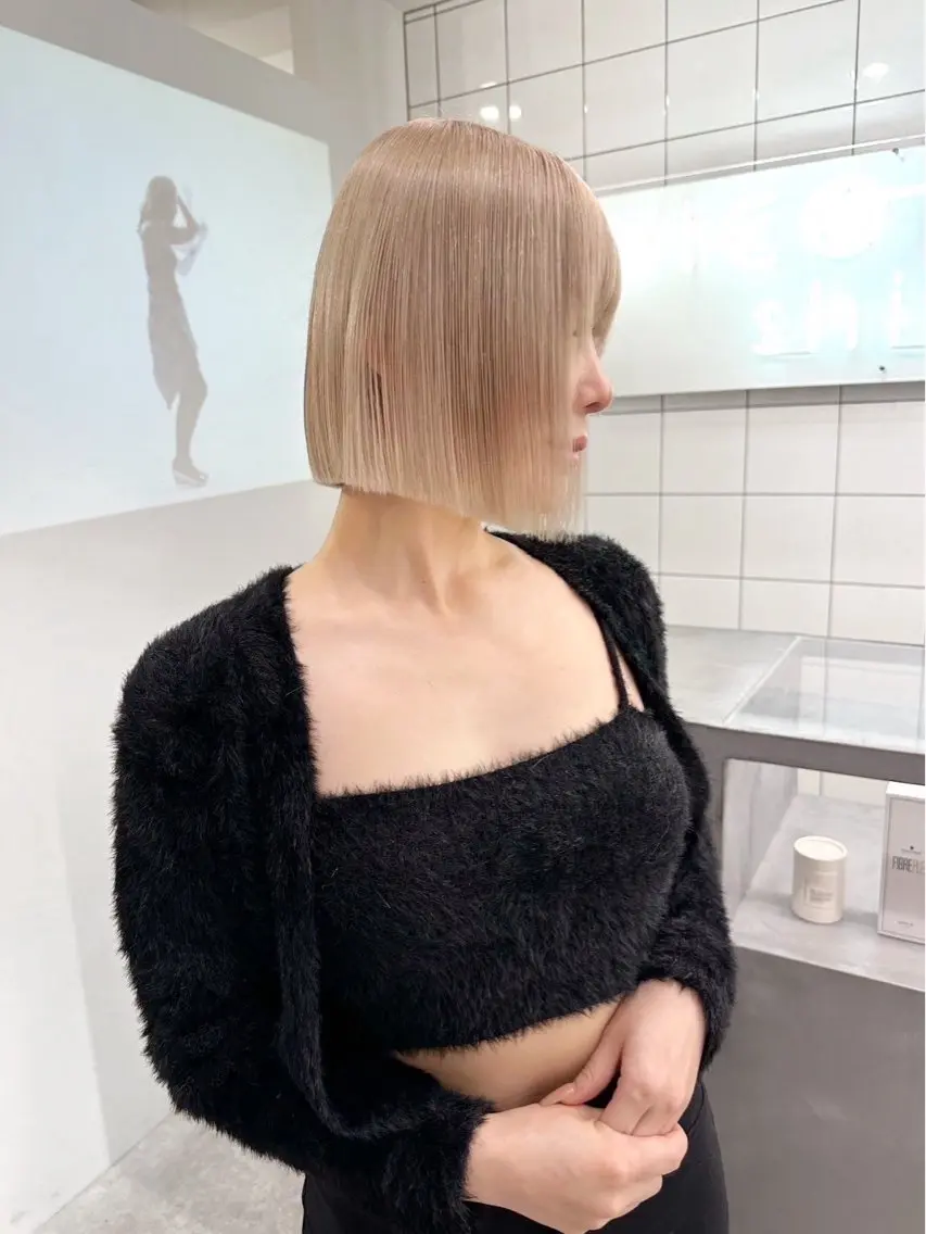 ミディアム KIRYU SARAのヘアスタイル