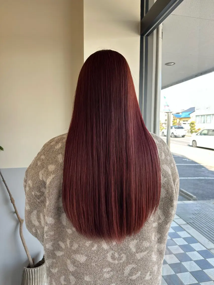 ロング カラー ブリーチ ブリーチなしカラー レッドカラー 三浦彩那/ 透明感カラー/岡崎のヘアスタイル