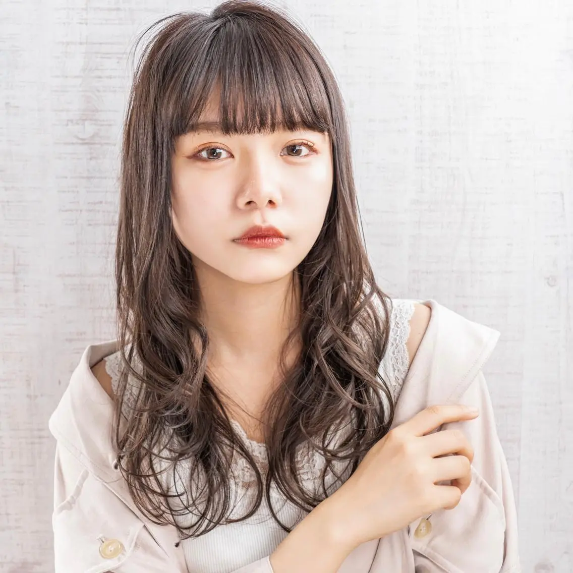 セミロング カラー ベージュカラー 透明感カラー トリートメント 新宿/韓国風レイヤー 髪質改善/渋谷直樹のヘアスタイル