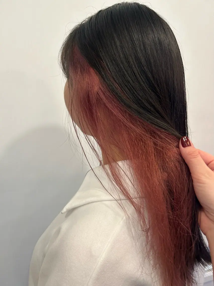 セミロング ヘアカラー Ida Akaneのヘアスタイル