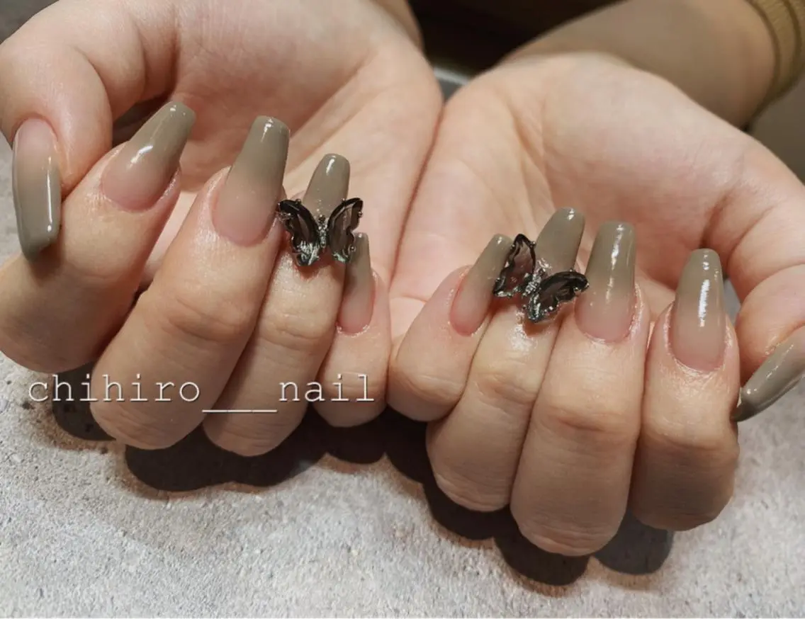 ショート カラー ネイル アートネイル フレンチネイル ジェルネイル マグネットネイル ニュアンスネイル ハンドネイル chihiro 小路ネイルのネイルデザイン